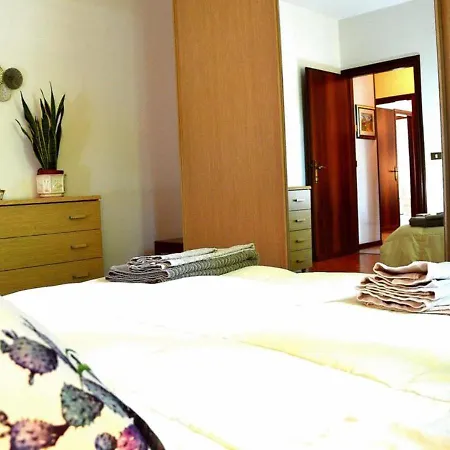 公寓 Locazione Turistica Al Vicolo